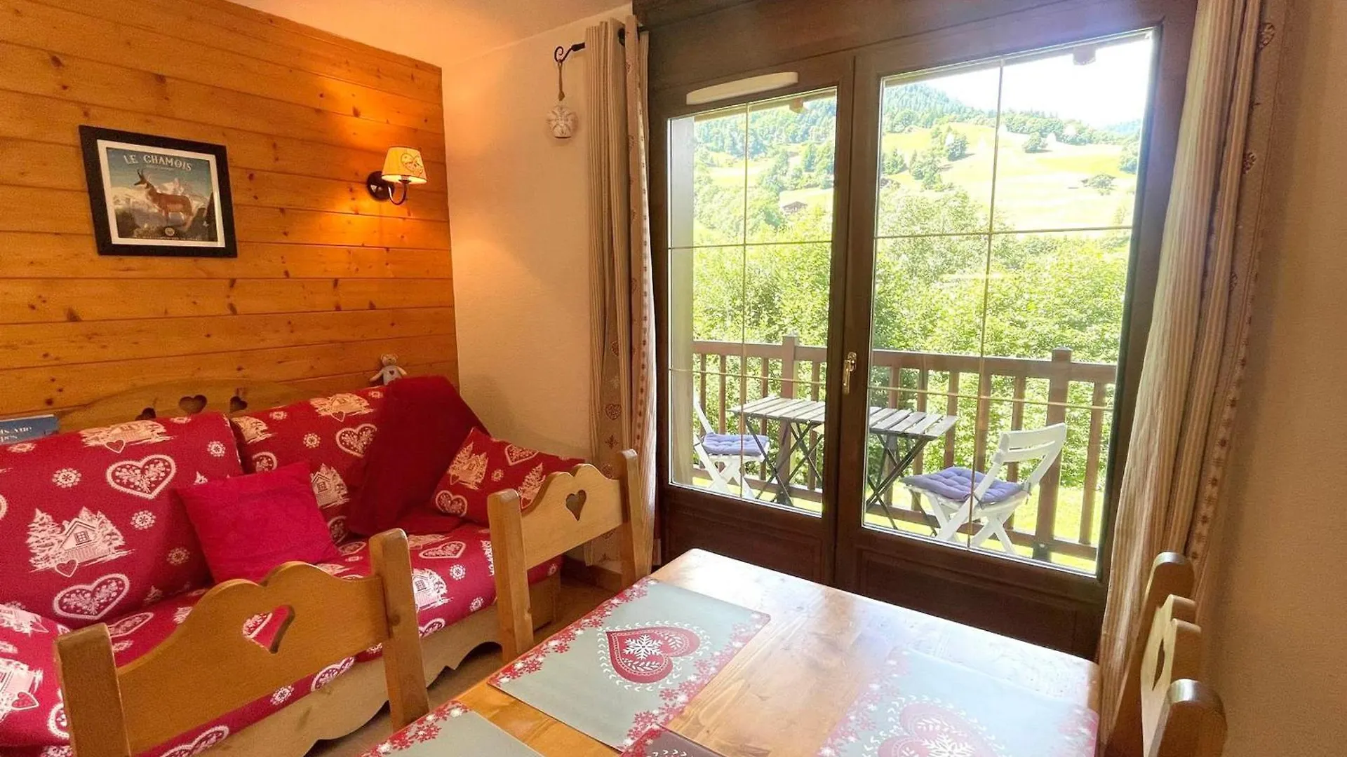 Appartement Cosy Avec Piscine, Au Pied Des Pistes A Flumet - Fr-1-505-208